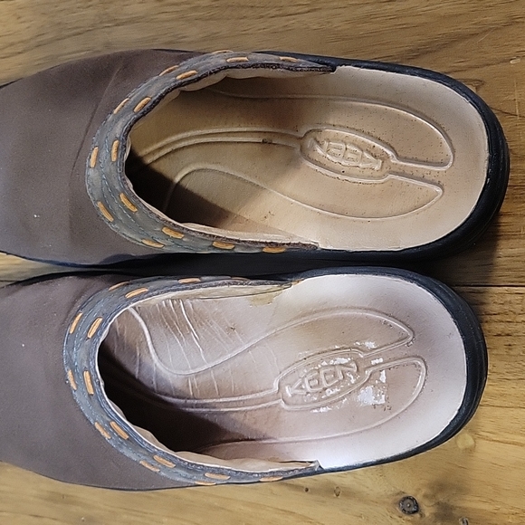 Keen women's 9.5 clogs - Picture 5 of 8